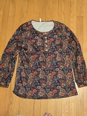 Floral Henley Long-Sleeve Top in Navy and Rust